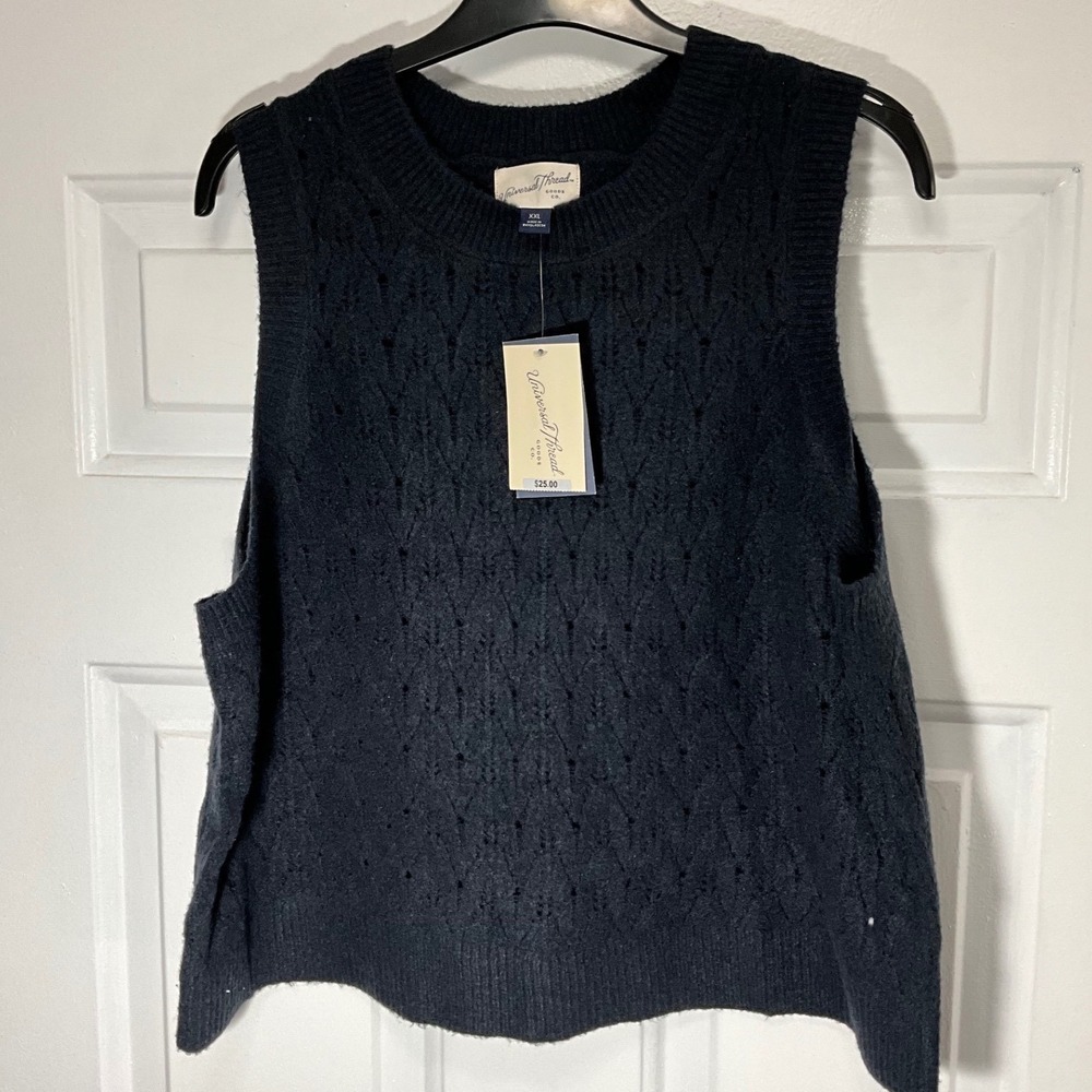 Universal Thread Navy Blue Pointelle Knit Sweater Vest XXL Sleeveless Crew Neck